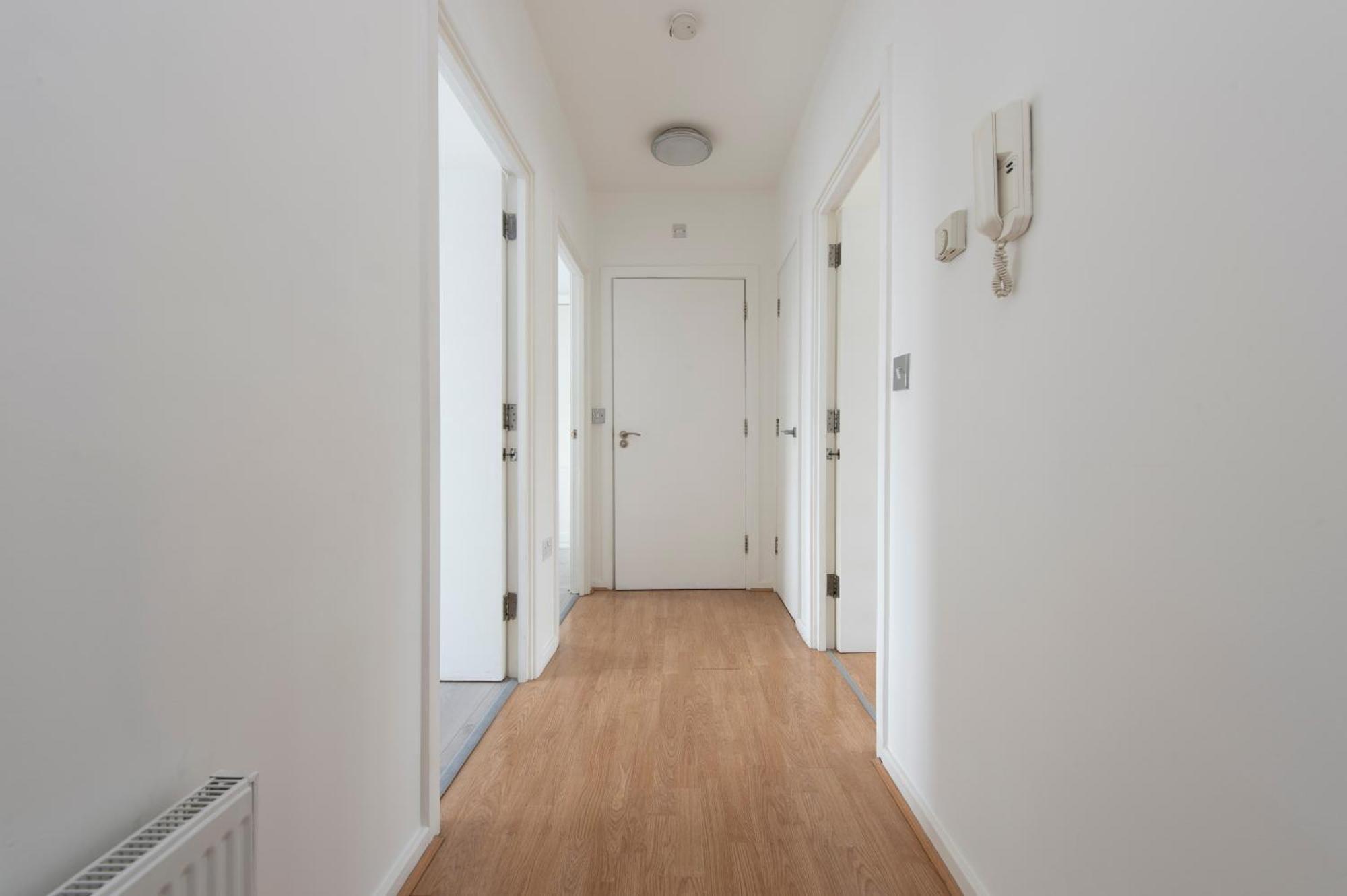 Modern Luxury Apartment By Bow Road Station Лондон Экстерьер фото