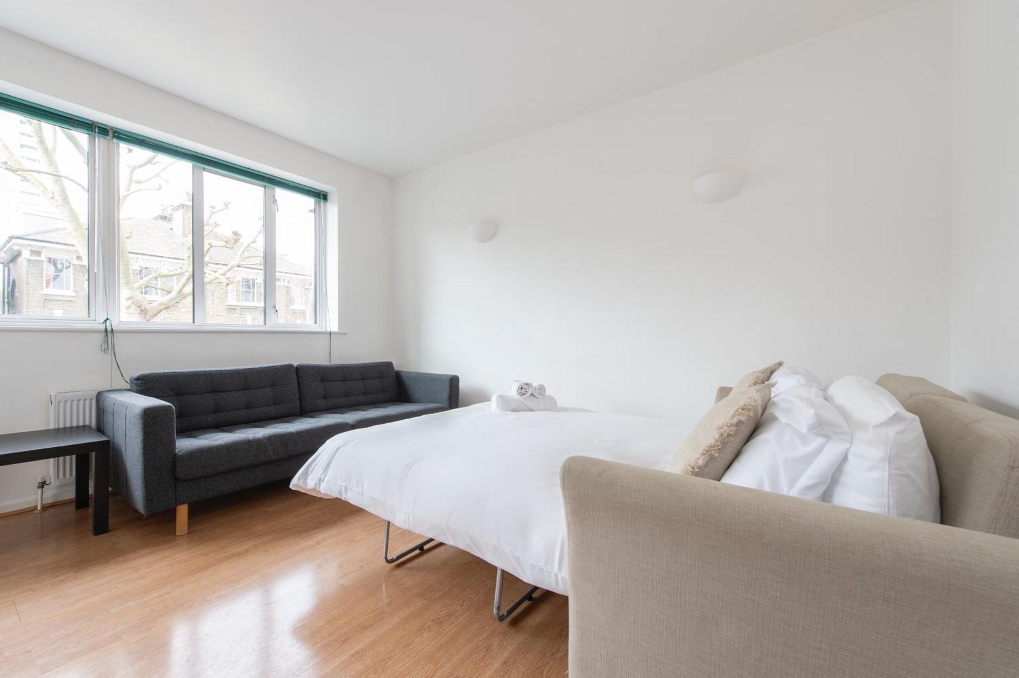 Modern Luxury Apartment By Bow Road Station Лондон Экстерьер фото